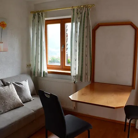 Puerstinghof Φλαχάου